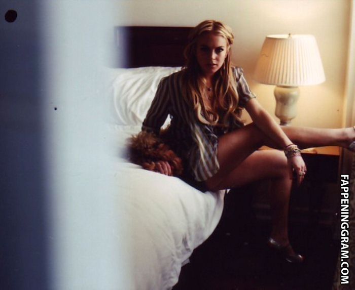 Интимные фото Линдсей Лохан из личного домашнего фотоальбома