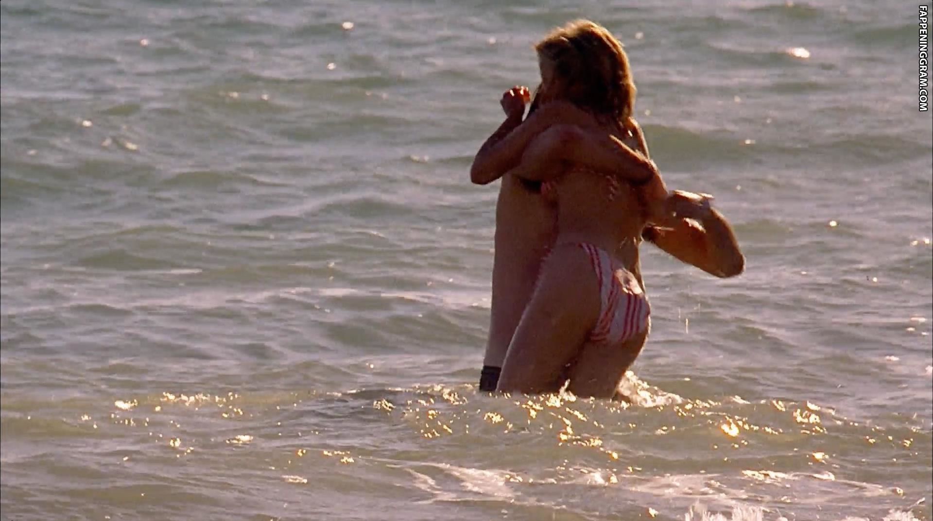 Reese witherspoon naked in twilight video