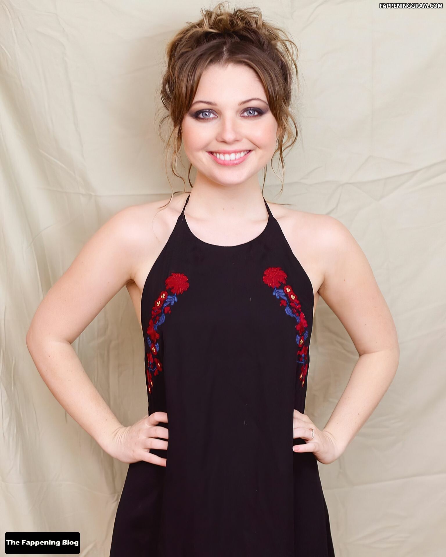 Sammi Hanratty Nude The Fappening Page 2 FappeningGram