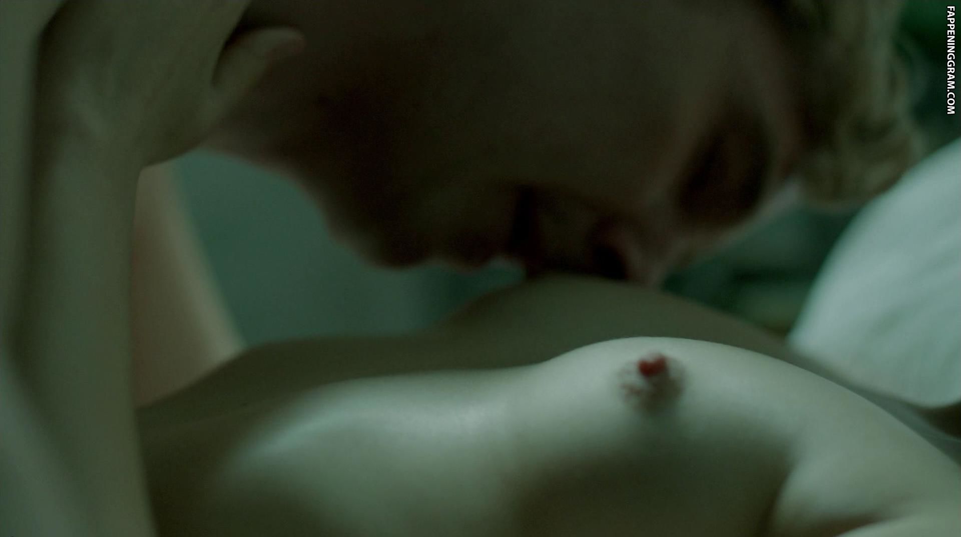 Adelaide Clemens Nude.