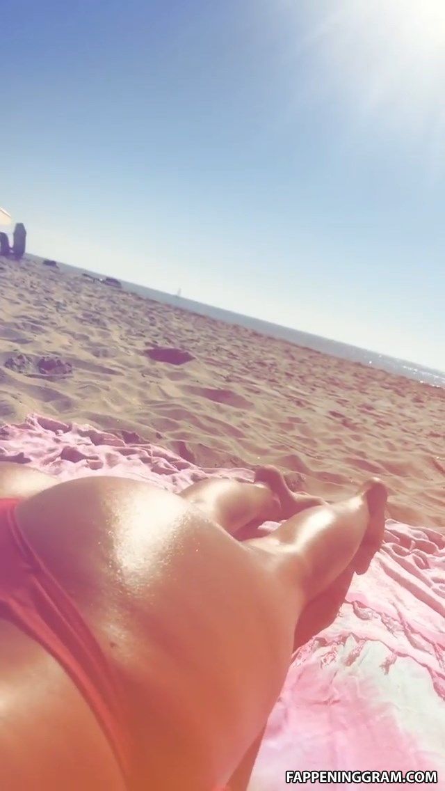 Alexandra Stan Nude