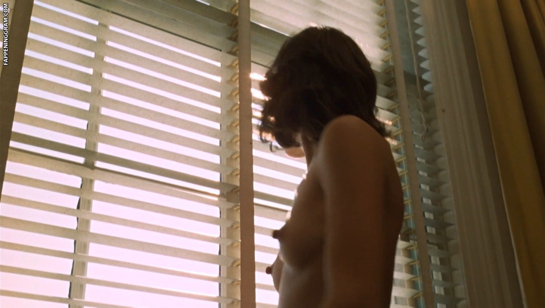 Amy Robinson Nude