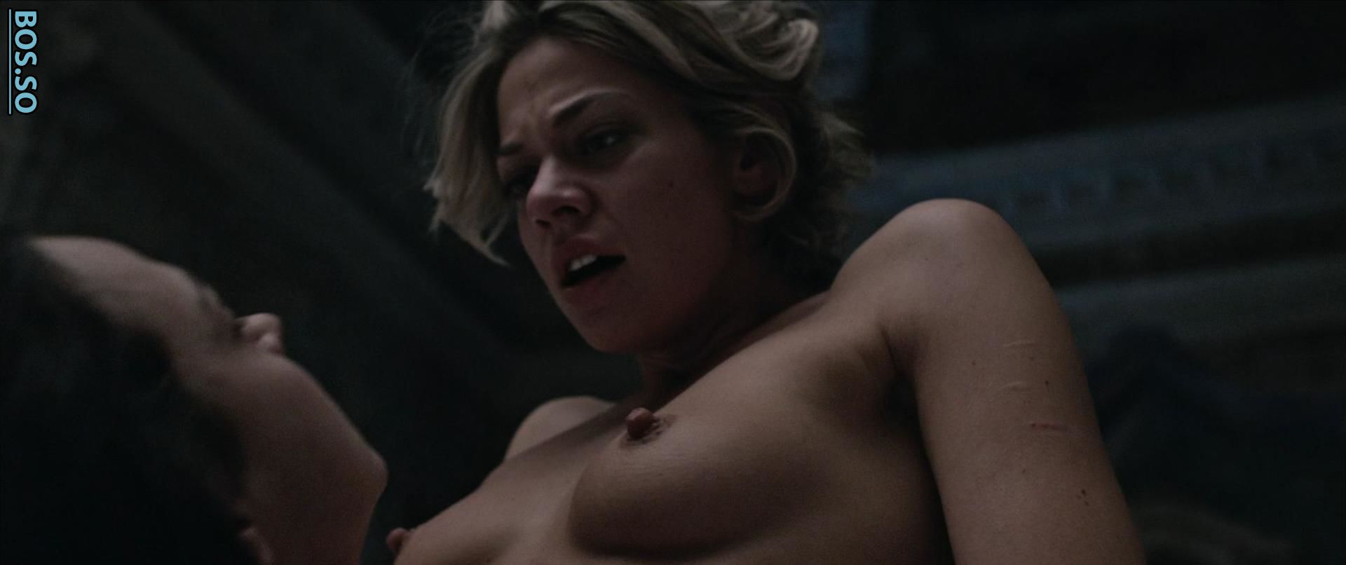 Analeigh Tipton Nude