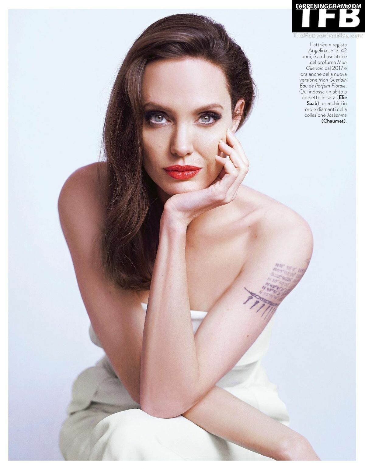 Angelina Jolie Nude The Fappening - Page 9 - FappeningGram