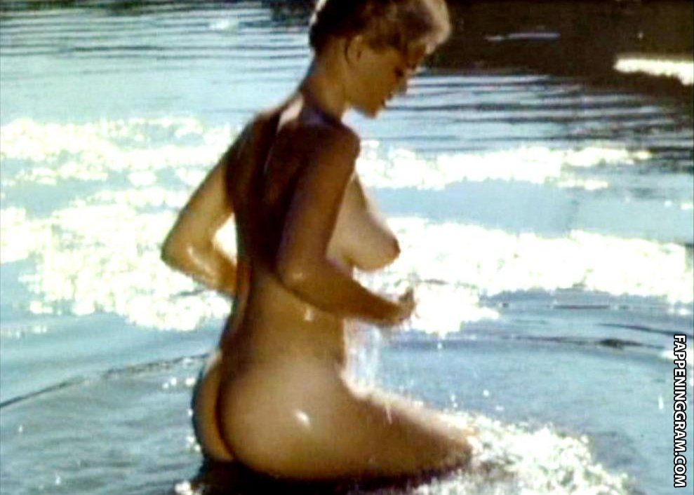 Ann Peters Nude