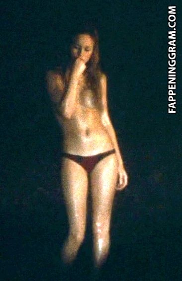 Brie Larson Nude