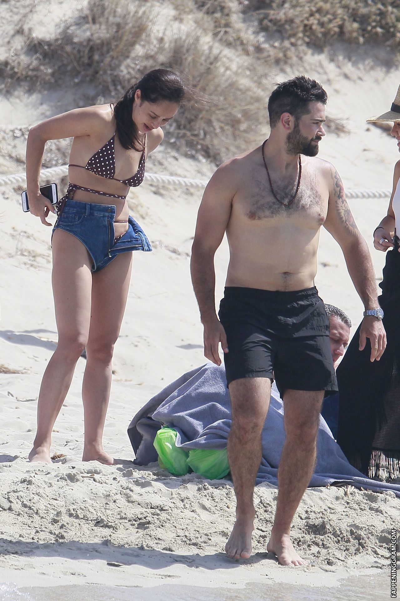 Nackt  Cara Santana Jesse Metcalfe