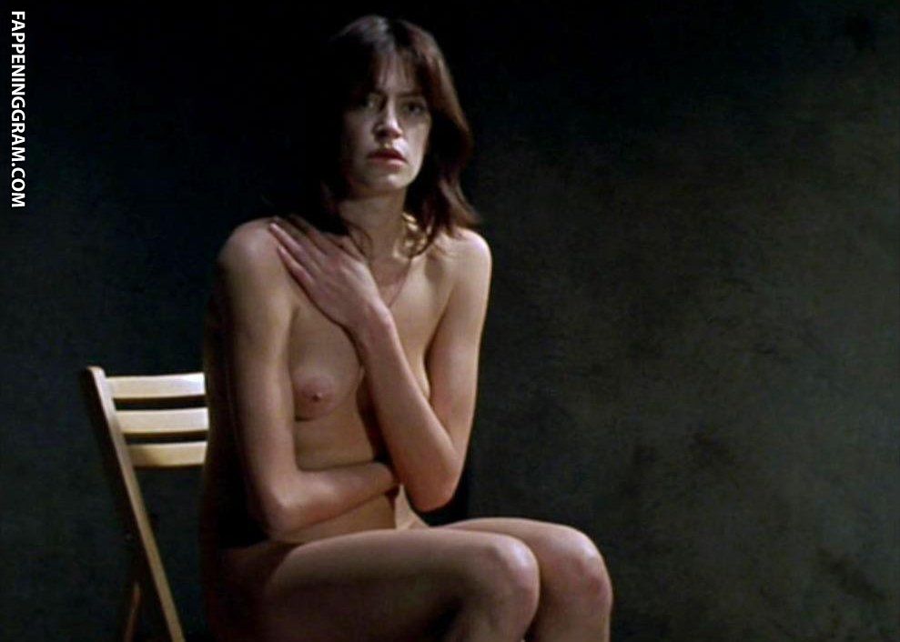Clara Choveaux Nude.