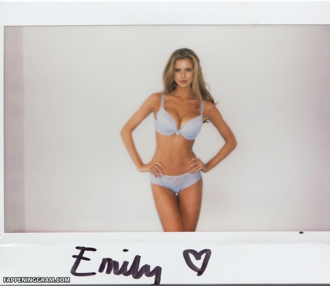 Emily Deyt-Aysage Nude