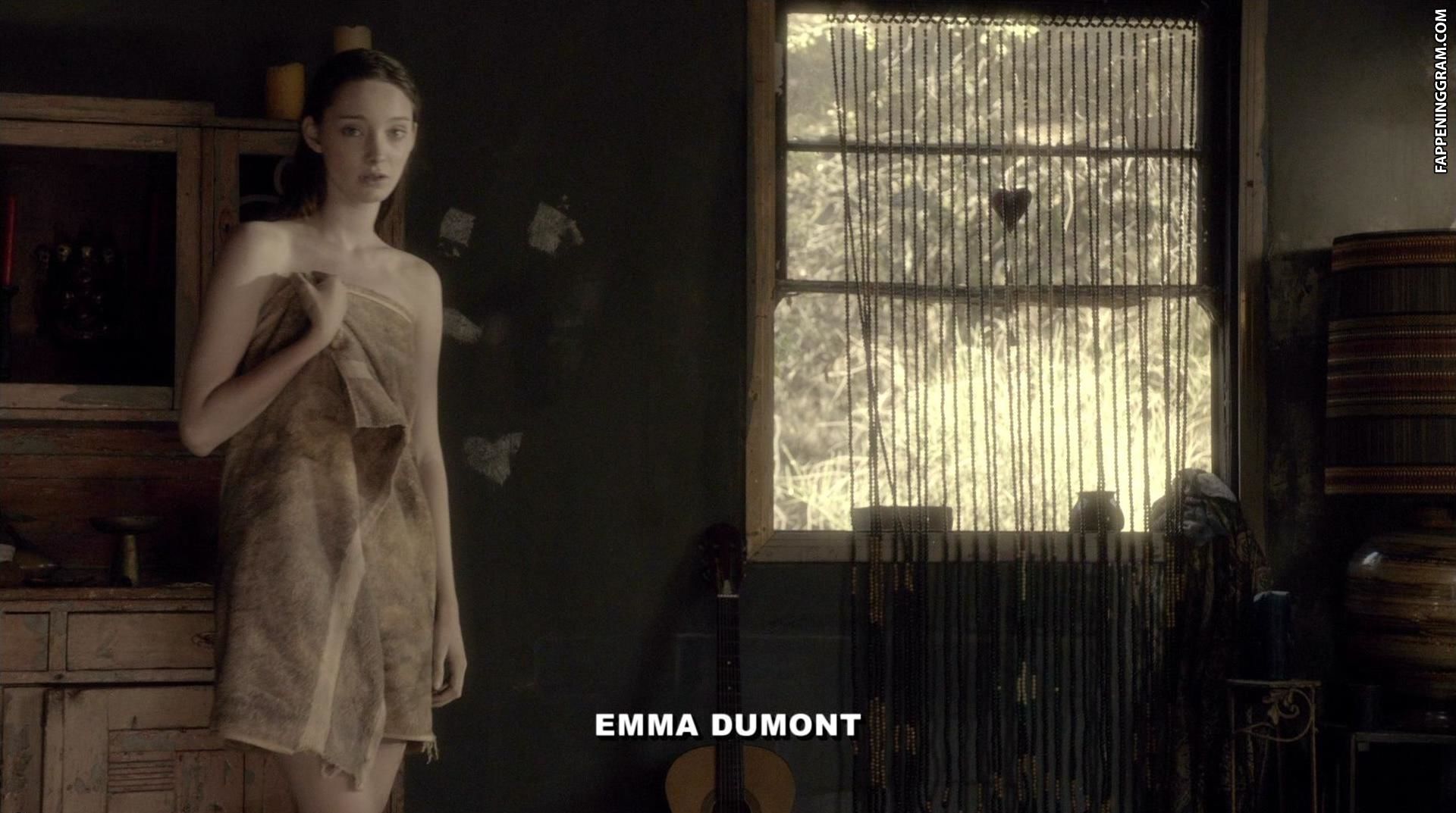 Emma Dumont Nude.