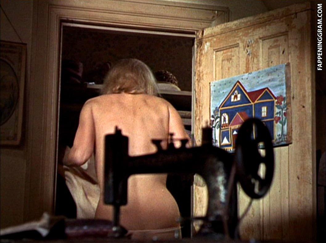 Faye Dunaway Nude.