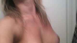 Janelle Ginestra Nude Leaks