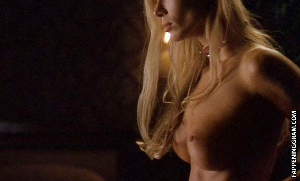 Jennifer finnigan naked pussy