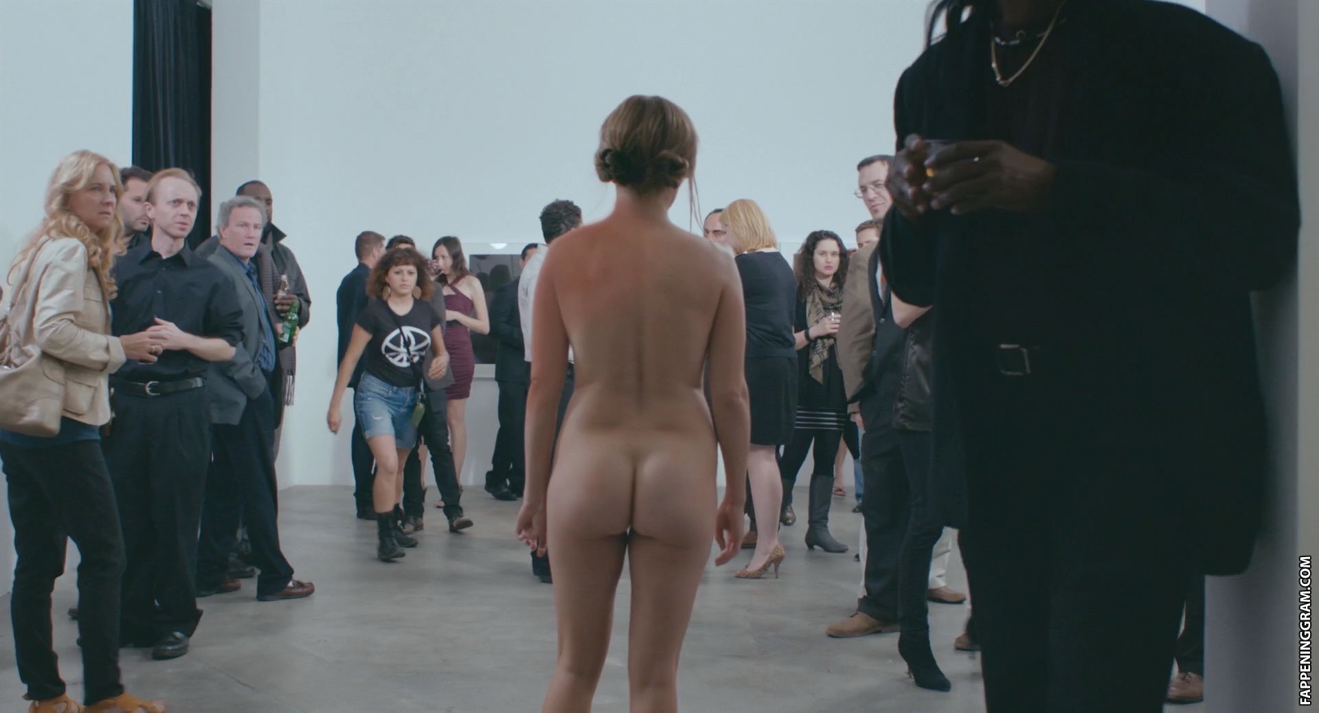 Jennifer Jason Leigh Nude.