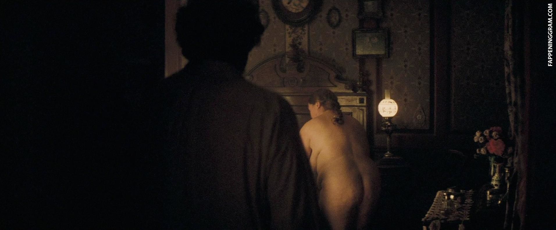 Joanna scanlan nude