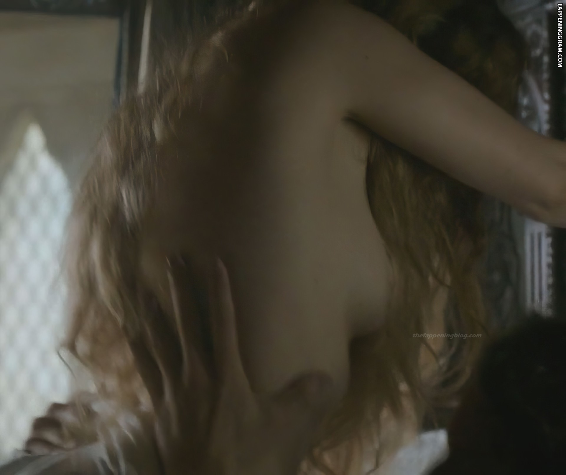 Jodie Comer Nude.