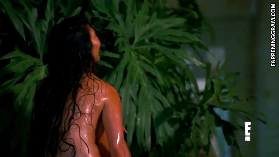 https://cdn.fappeninggram.com/photos/kourtney-kardashian/kourtney-kardashian-nude893.jpg