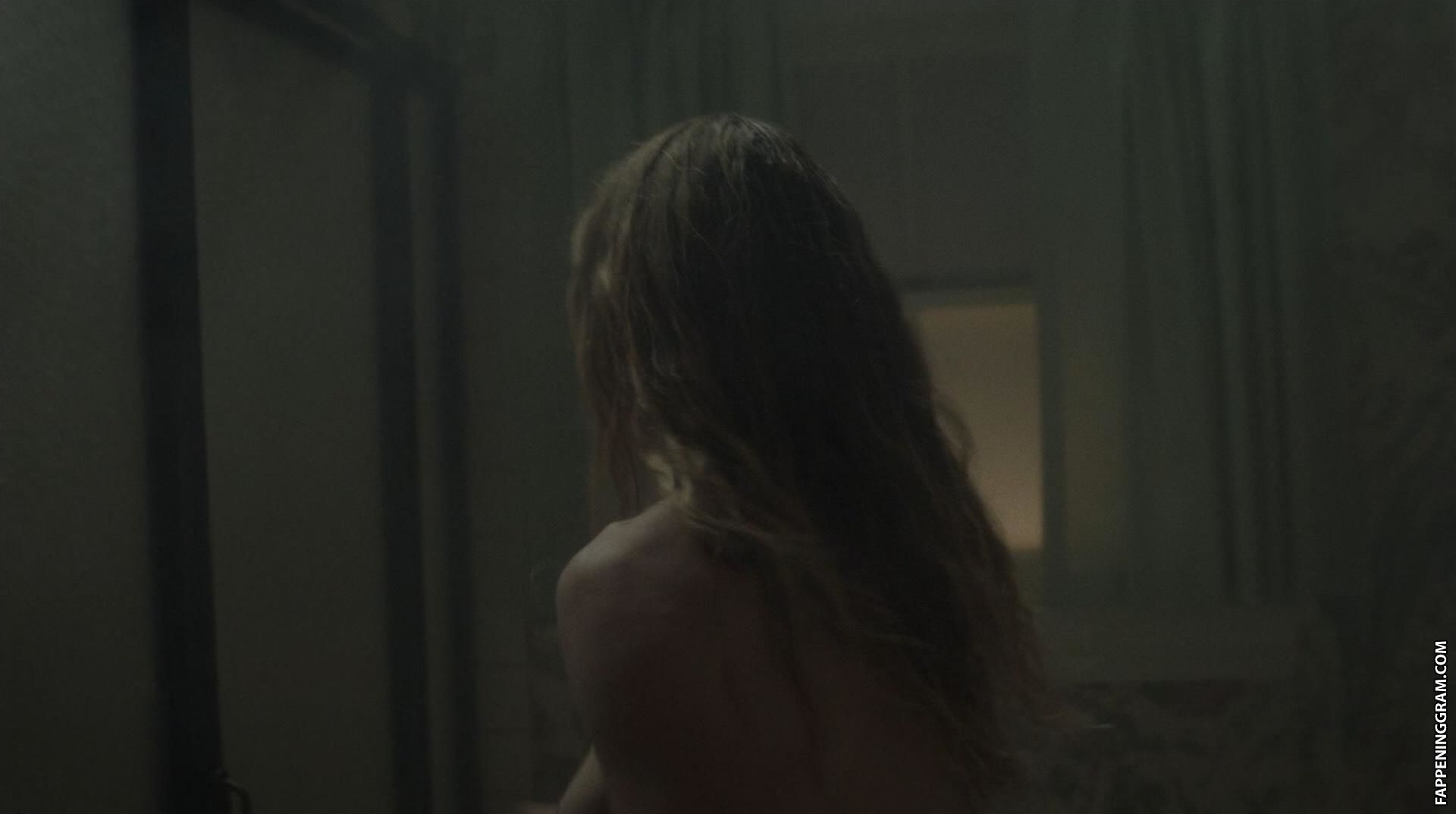 Lily Rabe Nude