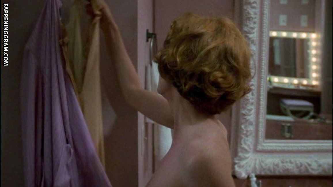 Maggie Smith Nude.