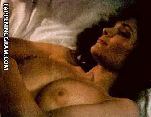 Mary Elizabeth Mastrantonio Nude