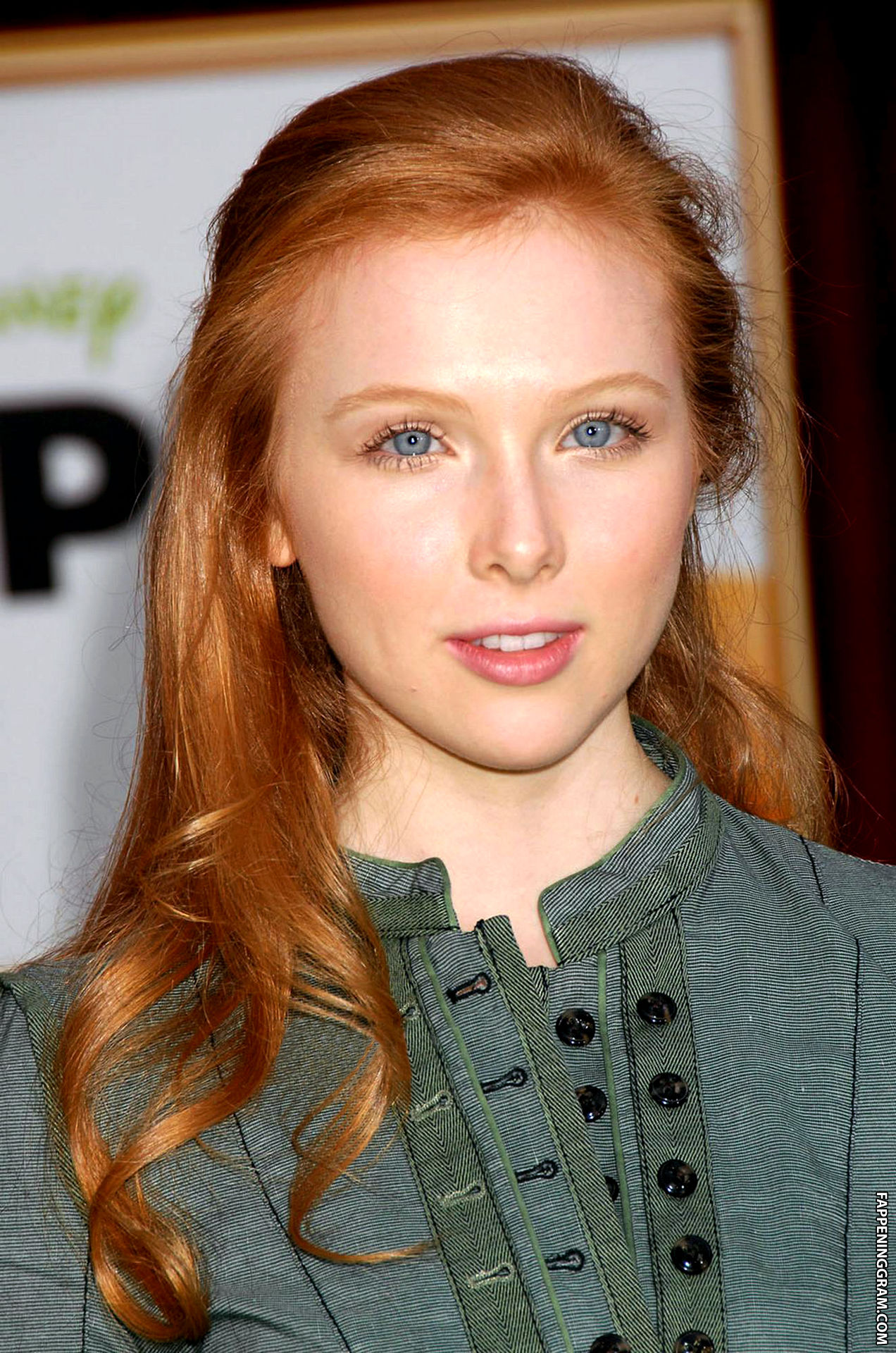 Pictures nude molly quinn 
