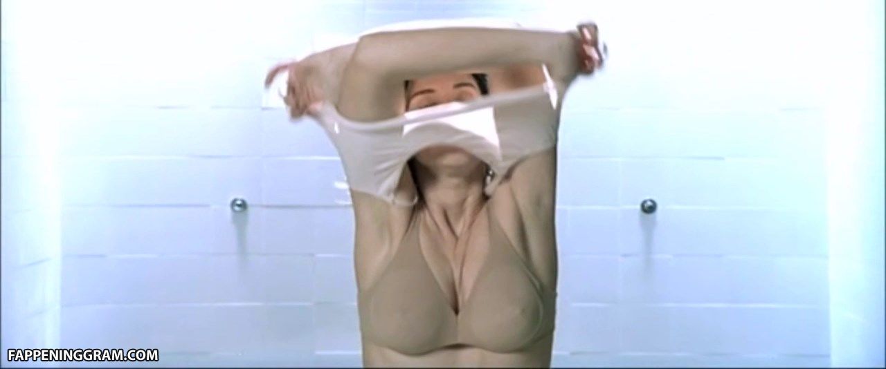 Monica Bellucci Nude