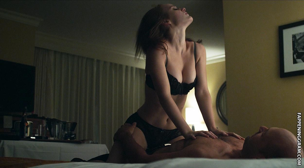 Rachel brosnahan sex scene - 🧡 Dominique McElligott Nude & Hot Pics An...