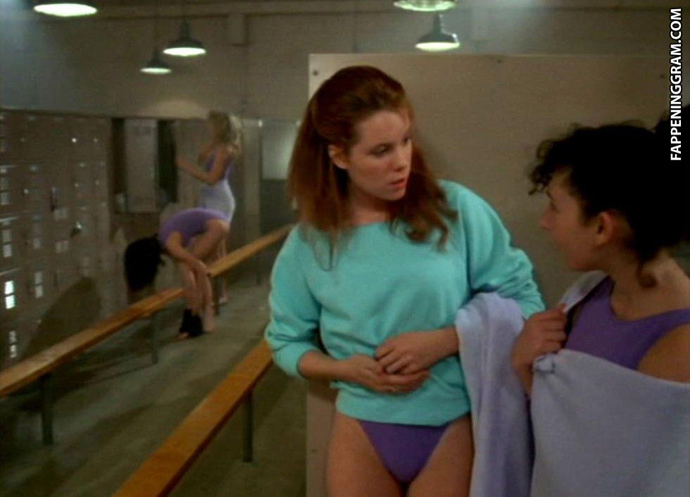 Robyn Lively Nude