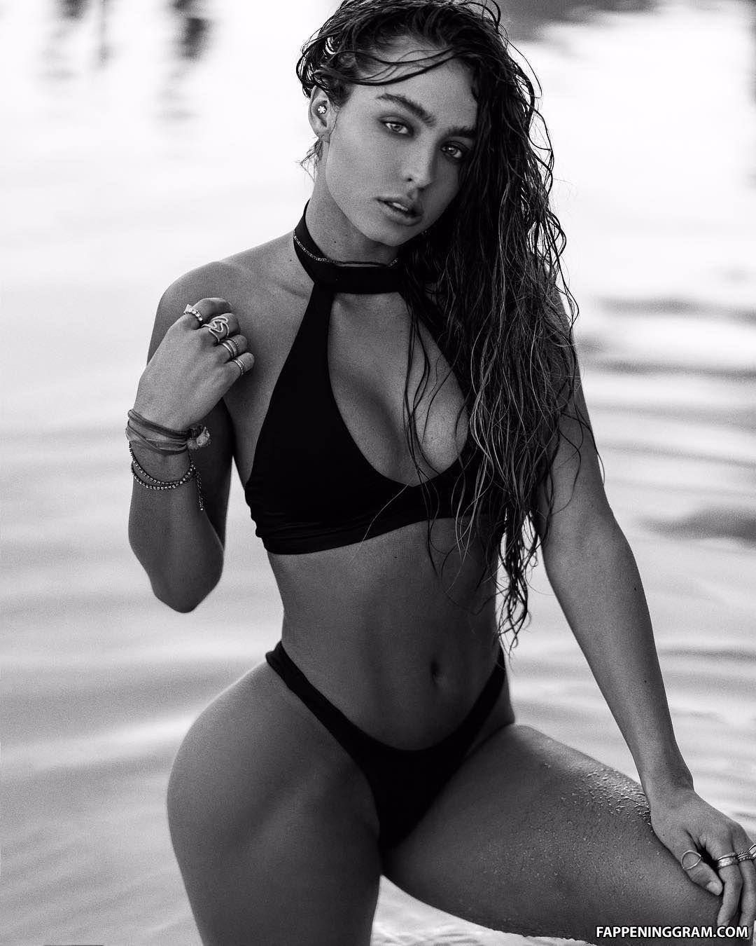 Sommer Ray Nude.