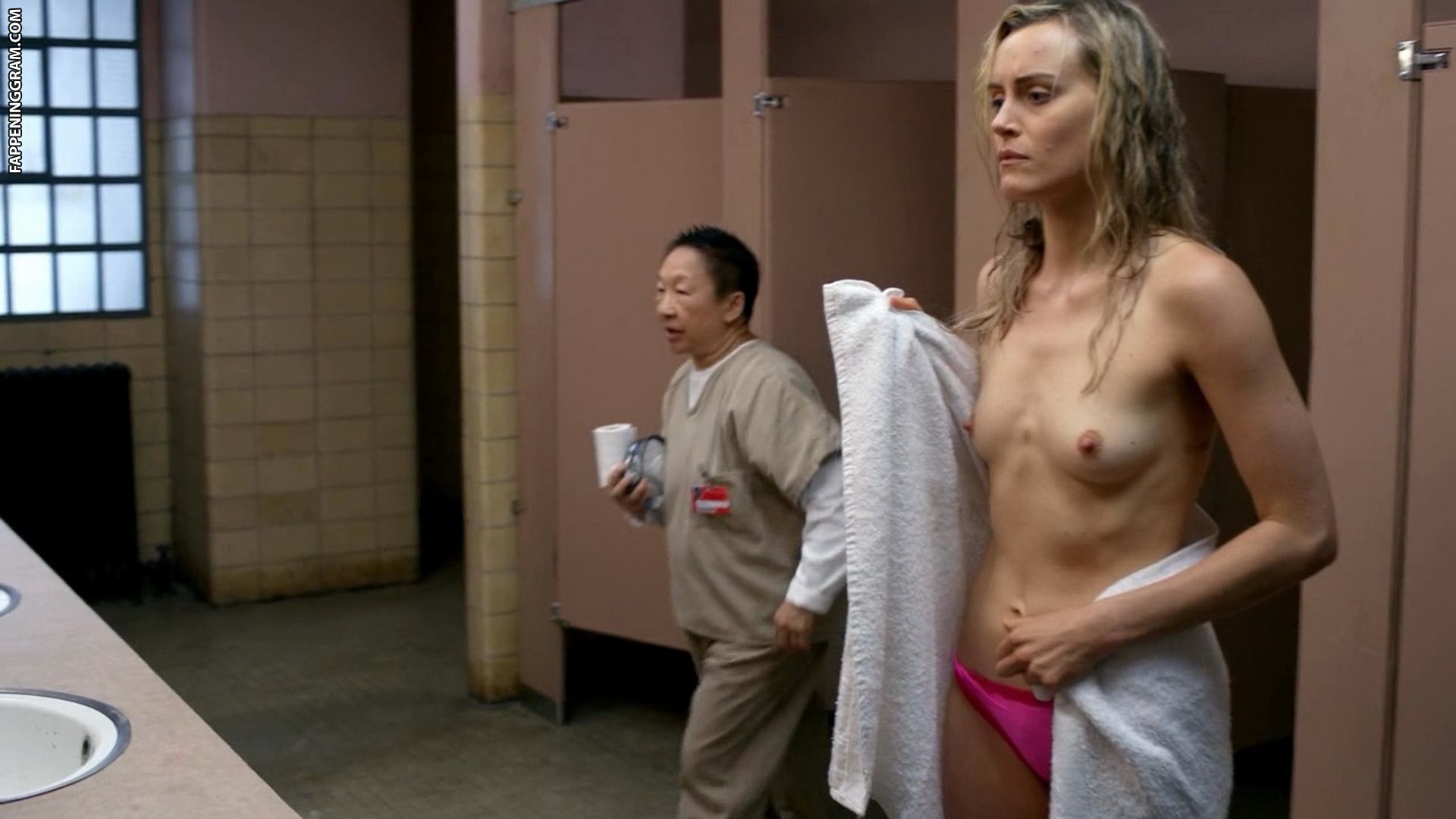 Taylor Schilling Nude.