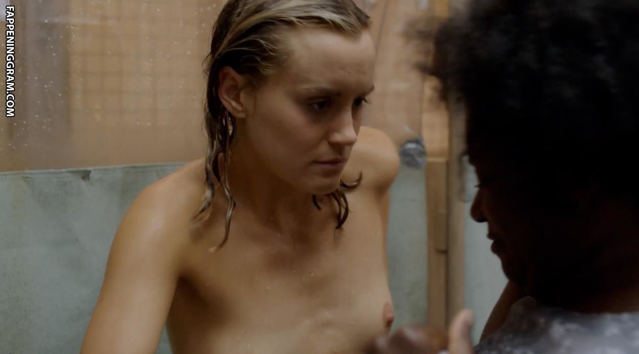 Taylor Schilling Nude.