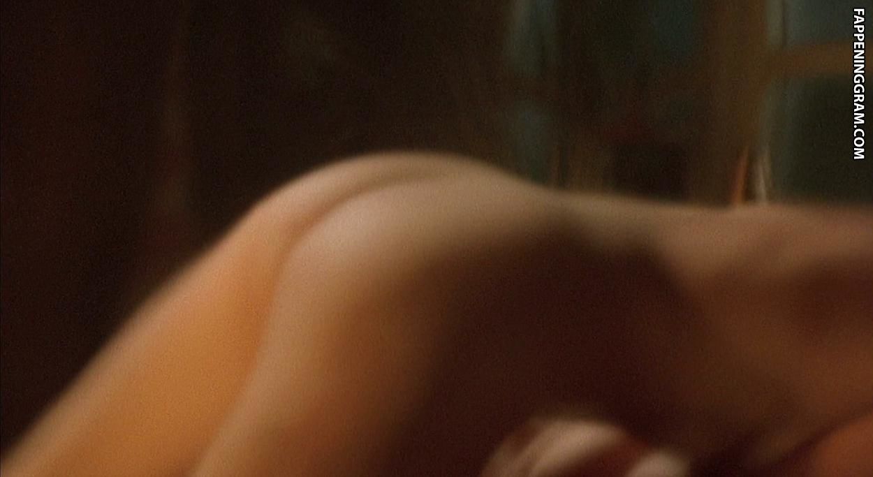 Toni Collette Nude.