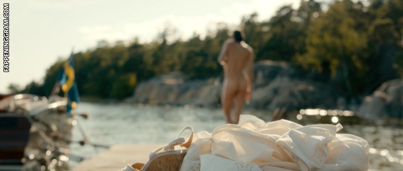 Monet Mazur Nude Sex Tuva Novotny Nude Topless