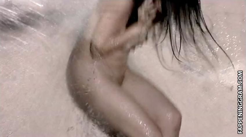 Yvette Yzon Nude